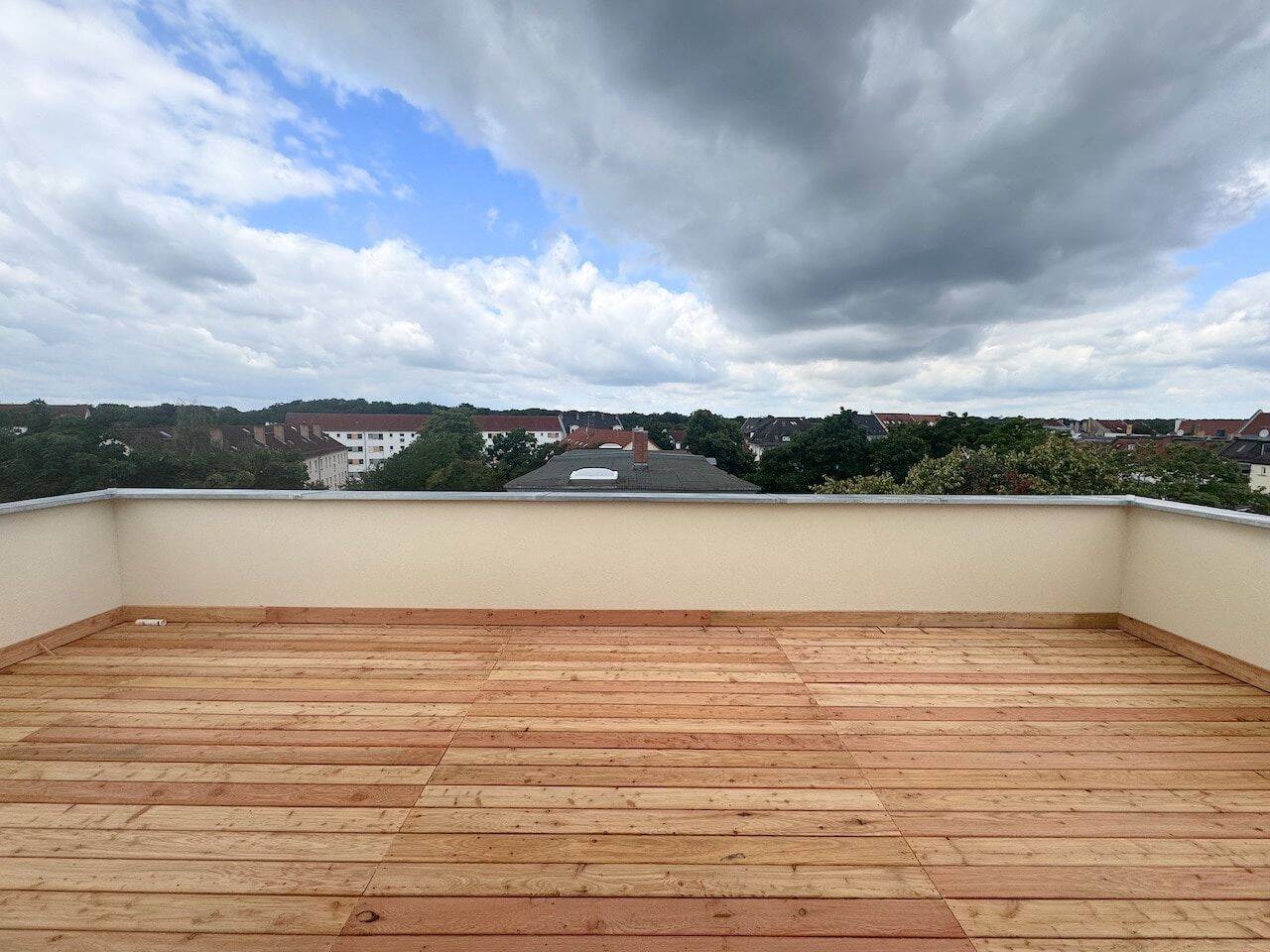 Ein Blick zum Träumen! + Riesige Dachterrasse + Dunkles Parkett + Fußbodenheizung + Turmzimmer, 4277 Leipzig (Connewitz Marienbrunn)