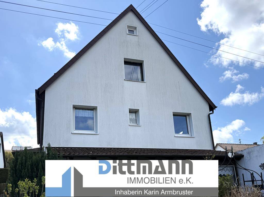 Einfamilienhaus mit Garten und Garage in Albstadt-Lautlingen, 72459 Albstadt