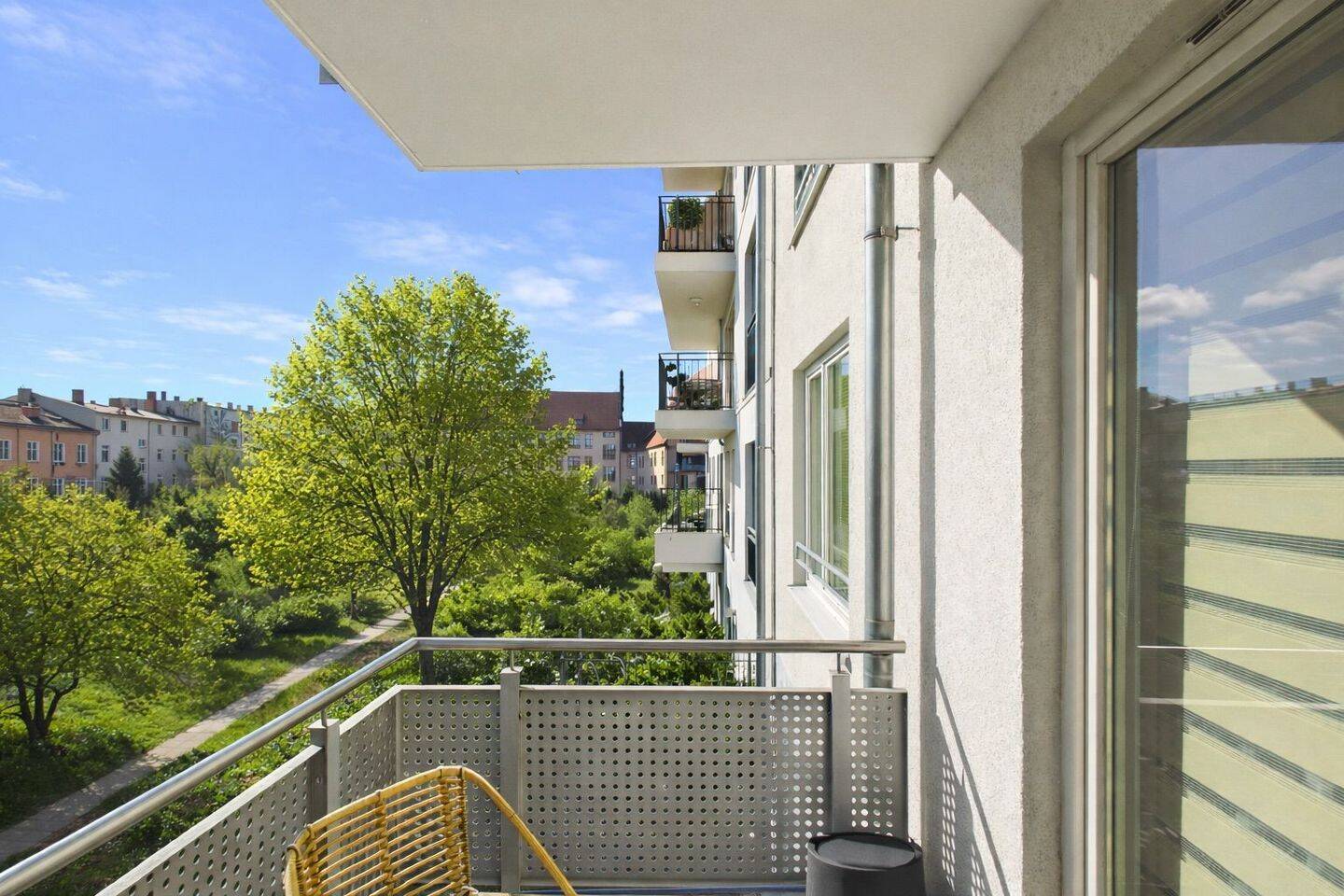 Vermietete 2-Zimmer-Wohnung mit Balkon in gefragter Kiezlage, unweit der Rummelsburger Bucht, 10317 Berlin (Friedrichshain-Kreuzberg Friedrichsfelde Lichtenberg Rummelsburg)