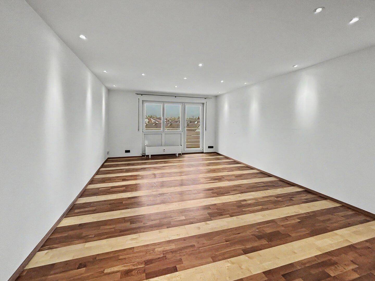 Modernisierte 3-Zimmer-Wohnung mit hochwertiger Ausstattung in ruhiger Lage von Bempflingen, 72658 Bempflingen