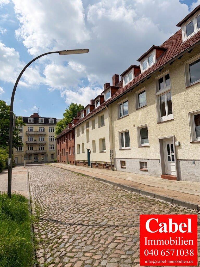 WOHNEN ÜBER DEN DÄCHERN VON WANDSBEK – CHARMANTE 2-ZIMMER-DACHGESCHOSSWOHNUNG IN ZENTRALER LAGE, 22041 Hamburg (Wandsbek Marienthal Tonndorf)