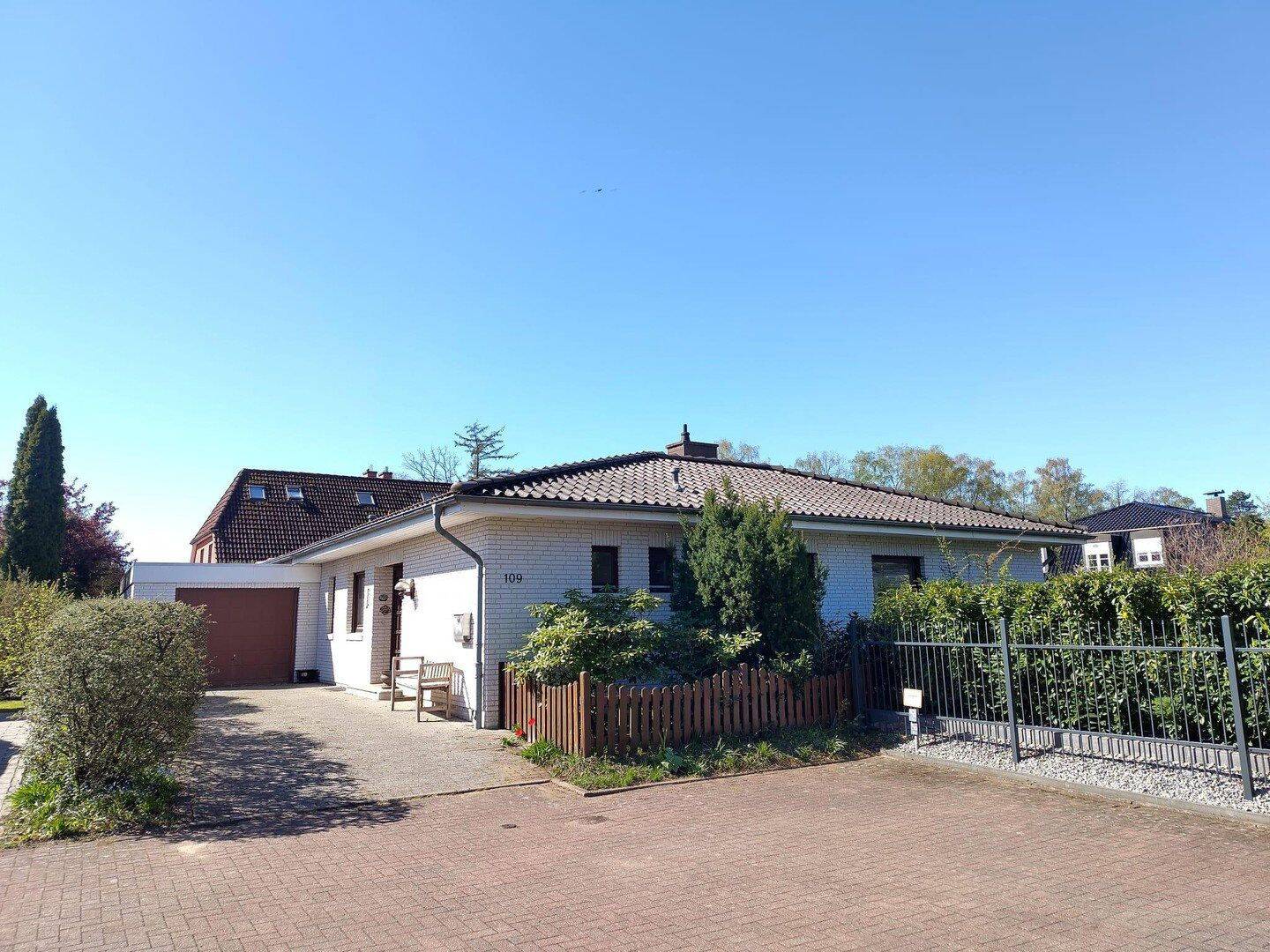 Gepflegtes Einfamilienhaus mit großem Garten in Hamburg-Lemsahl-Mellingstedt, 22397 Hamburg (Wandsbek Duvenstedt Lemsahl-Mellingstedt Wohldorf-Ohlstedt)