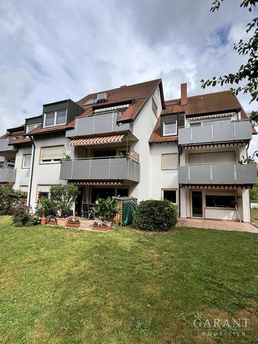 Charmante, helle 2 Zimmer-Wohnung mit Balkon in begehrter Wohnlage in Forchheim, 91301 Forchheim