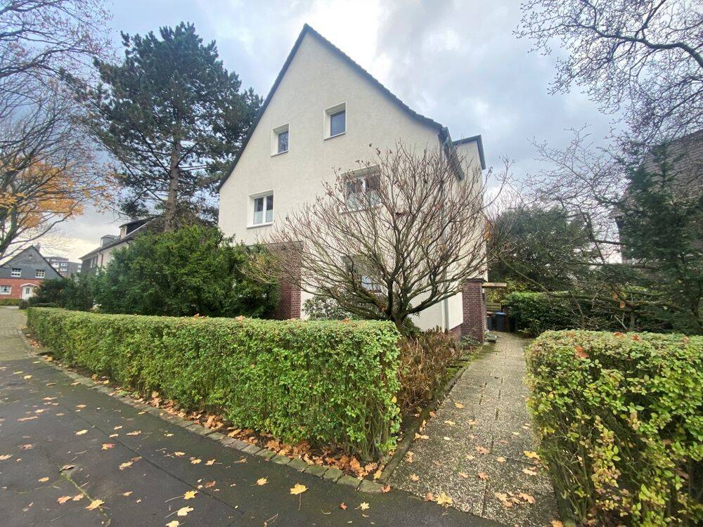 Gemütliche Dachgeschosswohnung mit separatem Hauseingang in Gelsenkirchen-Erle | ca. 50 m², 45891 Gelsenkirchen (Erle)