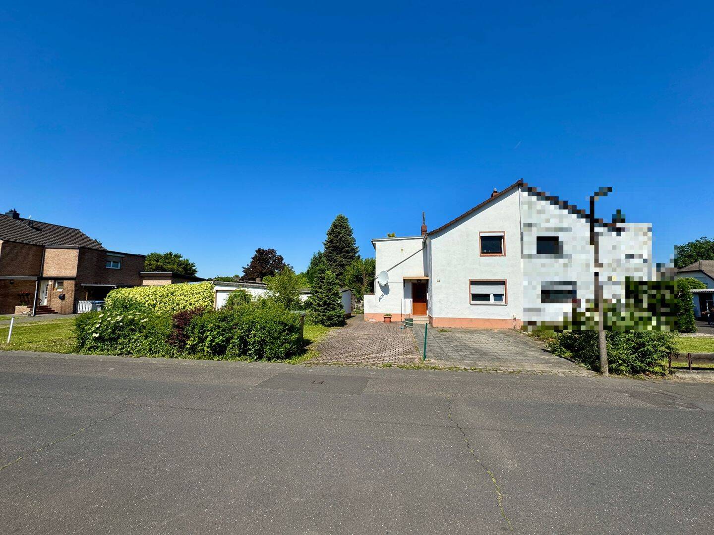 Mehrgenerationenwohnen oder Vermieten? Zweifamilienhaus auf 1.071 m² Grundstück | Bonn-Auerberg, 53117 Bonn (Auerberg Buschdorf Graurheindorf Zentrum Castell)