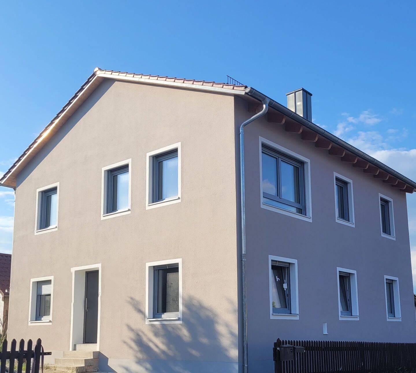 82qm EG-Wohnung – 4 Zimmer mit Garten und Carport, 93142 Maxhütte-Haidhof