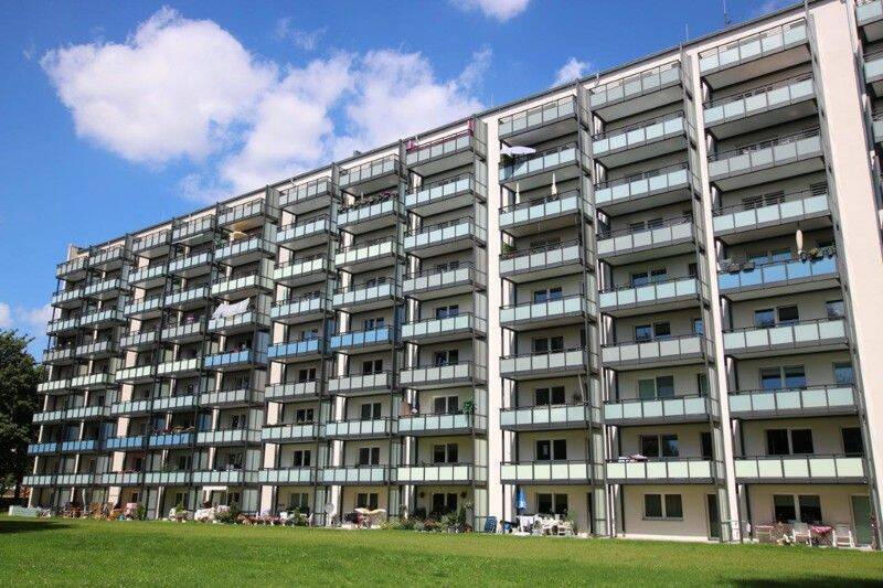 Schöne 2 Zi.Whg. mit Balkon und Aufzug zum 08.10.2026, 24107 Kiel (Suchsdorf)