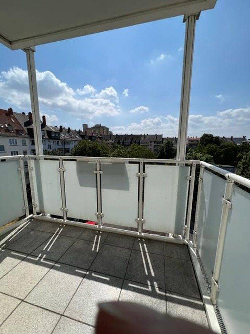 3 Zimmerwohnung 4. OG mit Balkon in ruhiger, zentraler Lage inkl. PKW Stellplatz und Einbauküche, 67059 Ludwigshafen am Rhein (Mitte Mundenheim West)