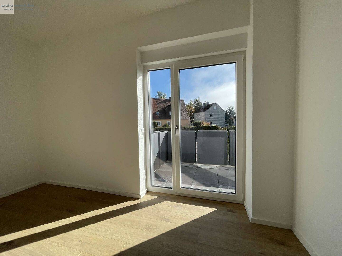 Modernes Wohnen im Erdgeschoss: Neu ausgebaute 3-Zimmer-Wohnung mit Terrasse in Neuendettelsau, 91564 Neuendettelsau