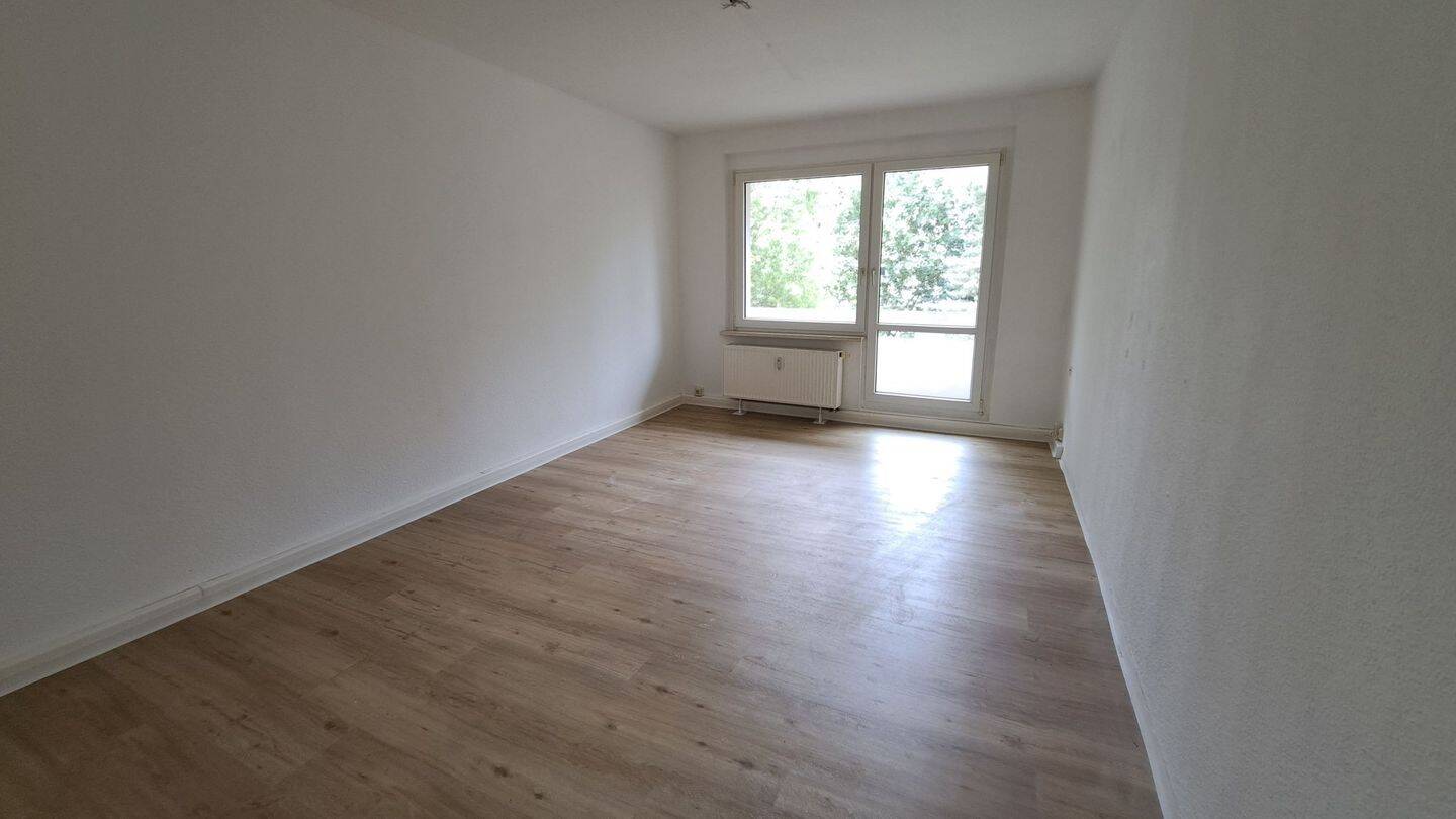 Hochwertige 4-Zimmer-Wohnung mit Balkon und Blick ins Grüne in Crossen an der Elster, 7613 Crossen an der Elster