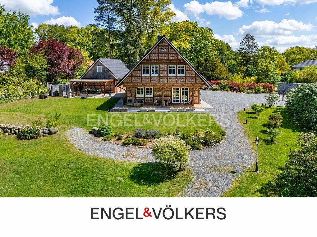 Wo Natur, Nachhaltigkeit und Wohnkomfort eins werden – Außergewöhnliches Anwesen in Lütjensee, 22952 Lütjensee