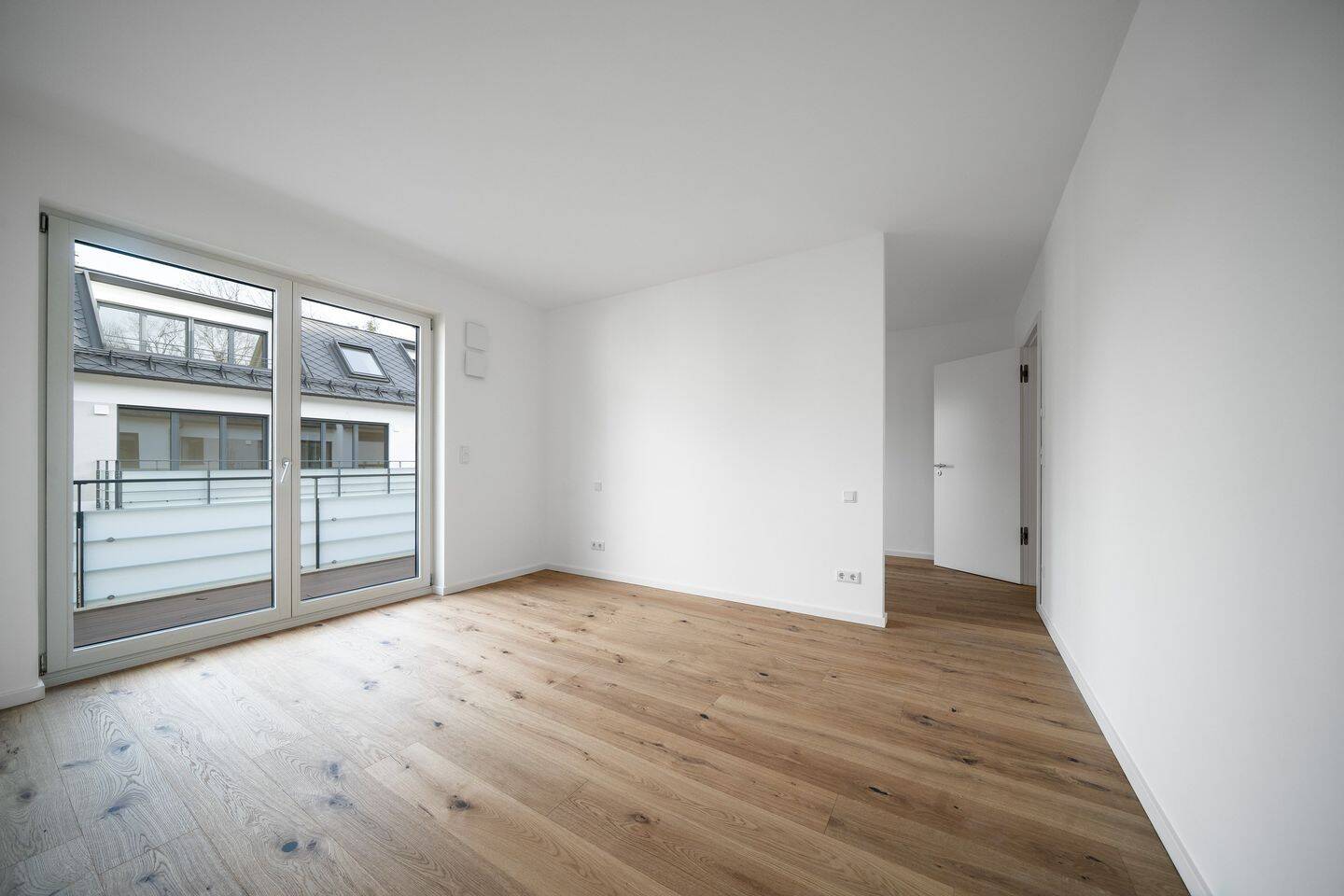 AKTIONSPREIS NEUBAU FERTIGSTELLUNG – ERSTBEZUG ab sofort – barrierefreie Einheiten, 81737 München (Ramersdorf-Perlach)
