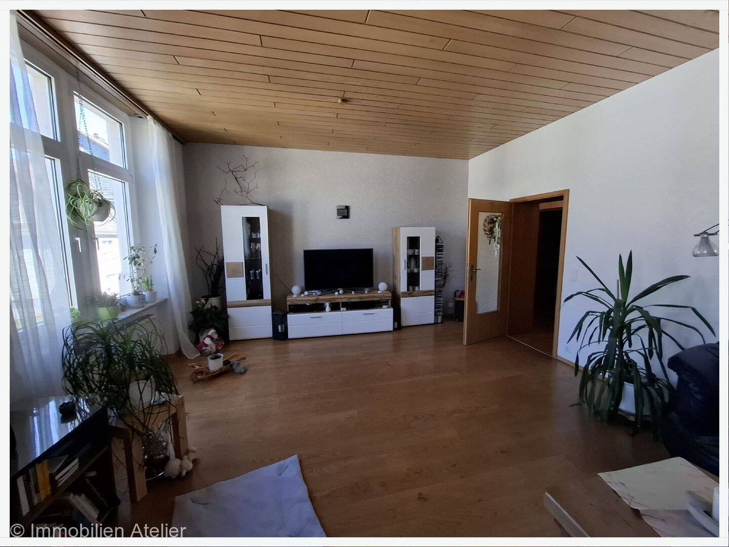 ** Wuppertal Wichlinghausen** Stilvolle 4,5-Zimmer-Altbauwohnung mit zwei Balkonen & traumhaftem Ausblick, 42277 Wuppertal (Barmen)