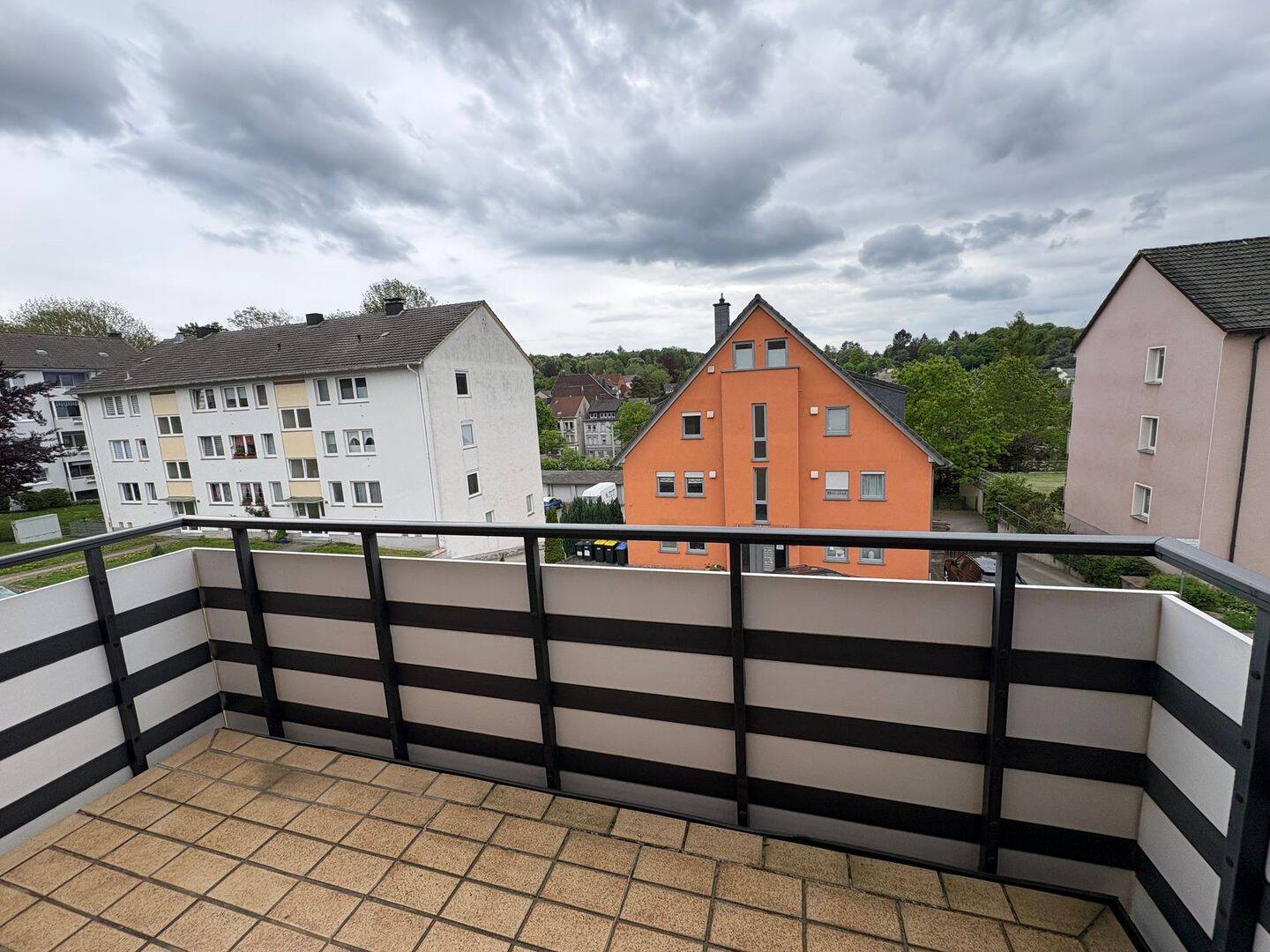 Renovierte 3,5 Zimmer-Wohnung mit Balkon + Tageslichtbad im Hochschulviertel, 58095 Hagen (Hochschulviertel Mittelstadt Wehringhausen)