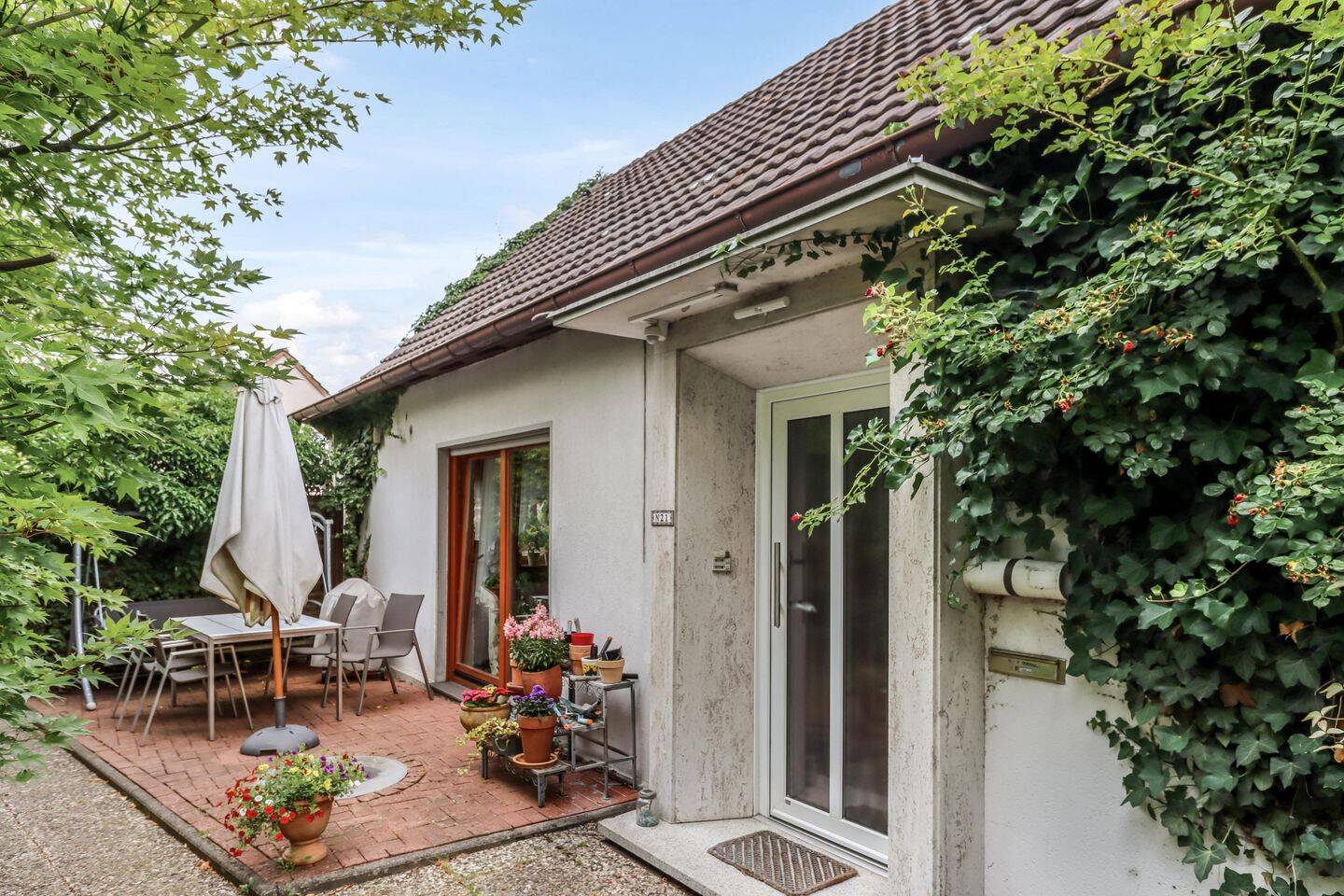 Gemütliches Einfamilienhaus in Bielefeld-Brackwede!, 33649 Bielefeld (Brackwede Holtkamp Quelle Ummeln)