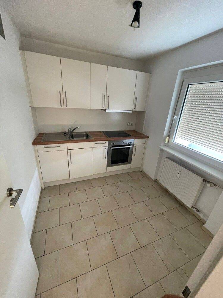 Attraktive Singlewohnung mit Balkon und EBK in Singen, 78224 Singen (Hohentwiel)