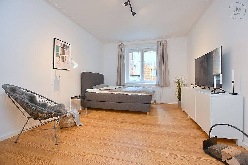 Wunderschön möblierte  Wohnung mit Balkon im beliebten Stuttgarter Westen, 70197 Stuttgart (West)