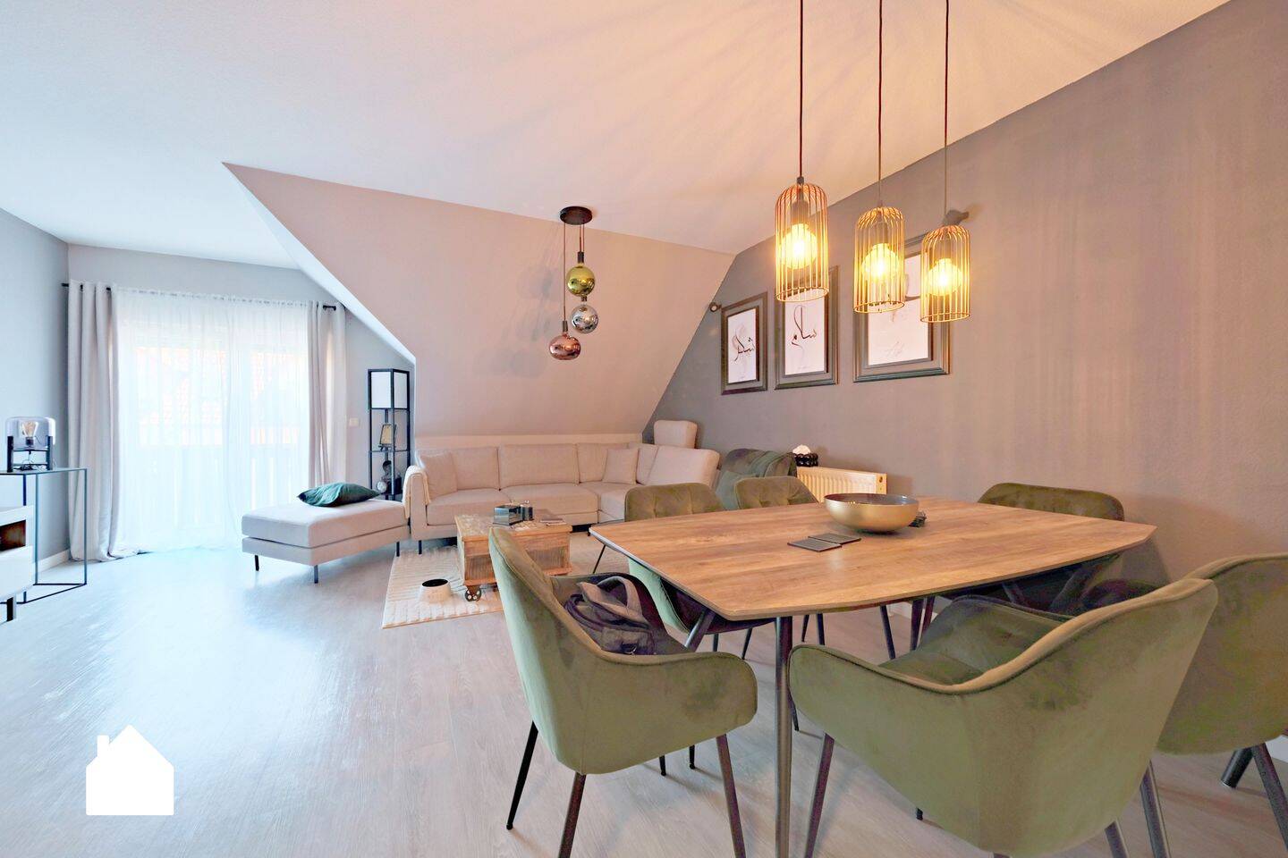 Attraktive Dachgeschosswohnung mit Balkon – zuverlässig vermietet!, 95469 Speichersdorf