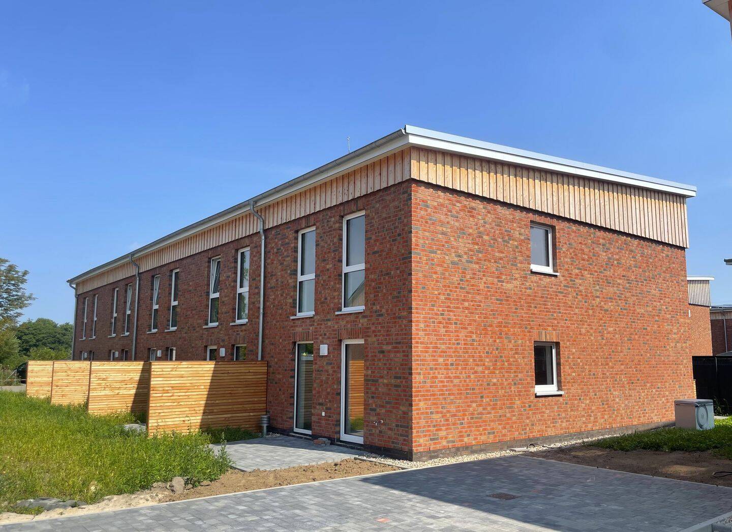 Aktionspreis bis 30.09.2026! Top Reihenhaus mit Keller, PV-Anlage & Naturschutzgebiet!, 24558 Henstedt-Ulzburg
