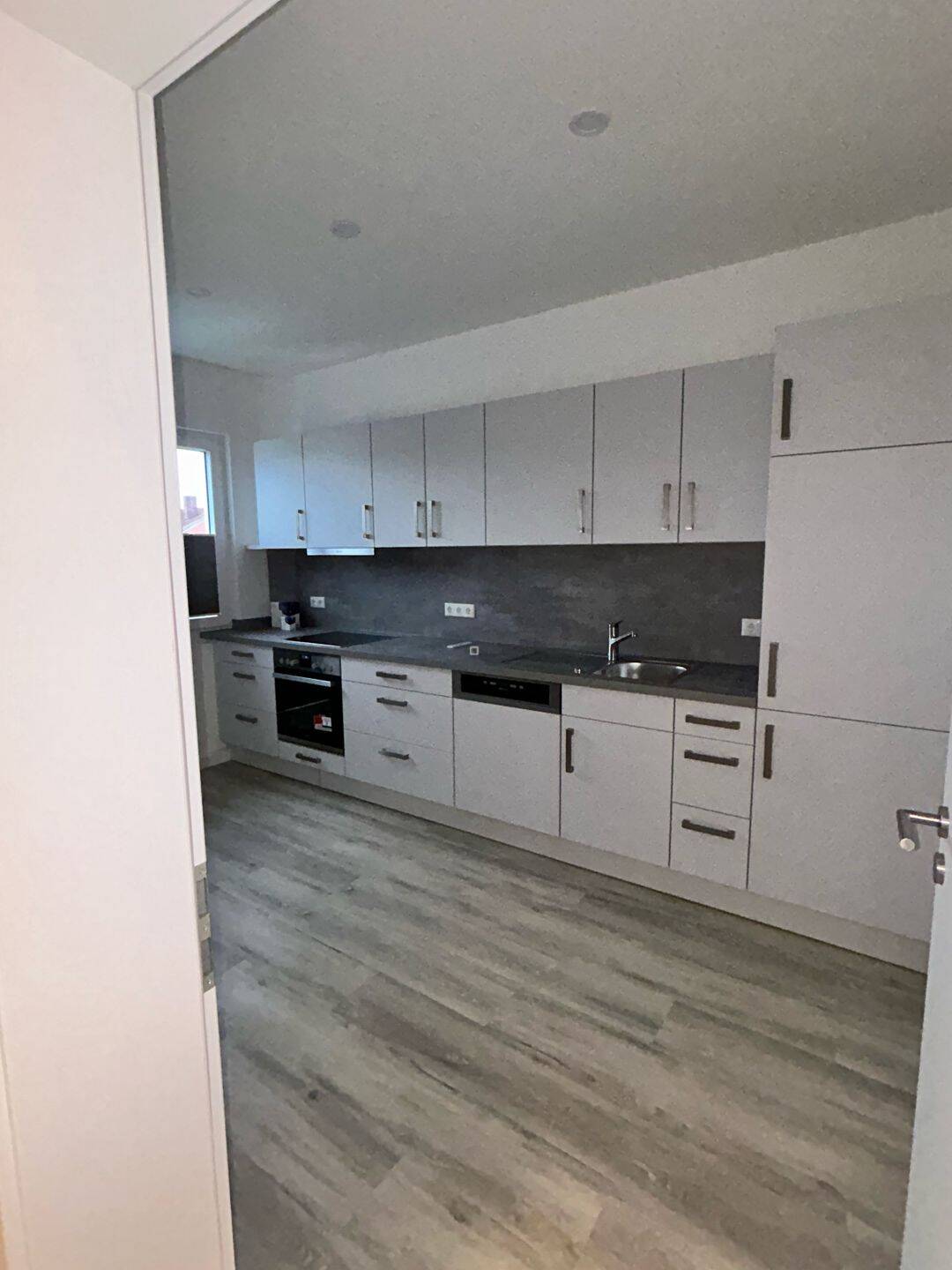 3 ZW in SW mit Einbauküche Smart Home, ruhige Lage, überdachter Grillplatz, 97421 Schweinfurt