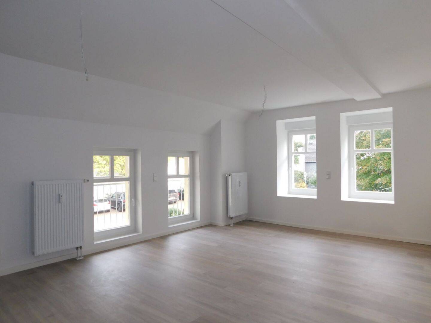 Hermann Immobilien: Wohnen wie im eigenen Haus in ruhiger idyllischer Lage!, 63594 Hasselroth