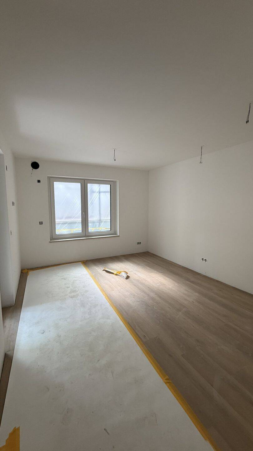 Zentral. Modern. Möbliert. Einbauküche. Innere Münchener Str. 19, Whg. – mit Terrasse und Blick auf die Grieserwiese., 84036 Landshut