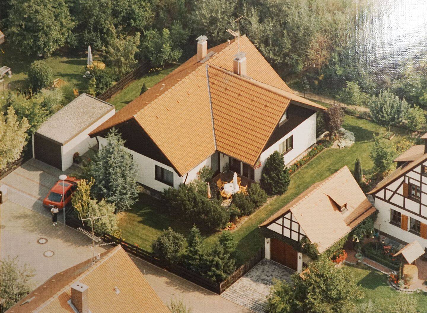 RARITÄT – Charmanter BUNGALOW mit 4,5 Zimmern + Garten RINGSRUM, 90768 Fürth