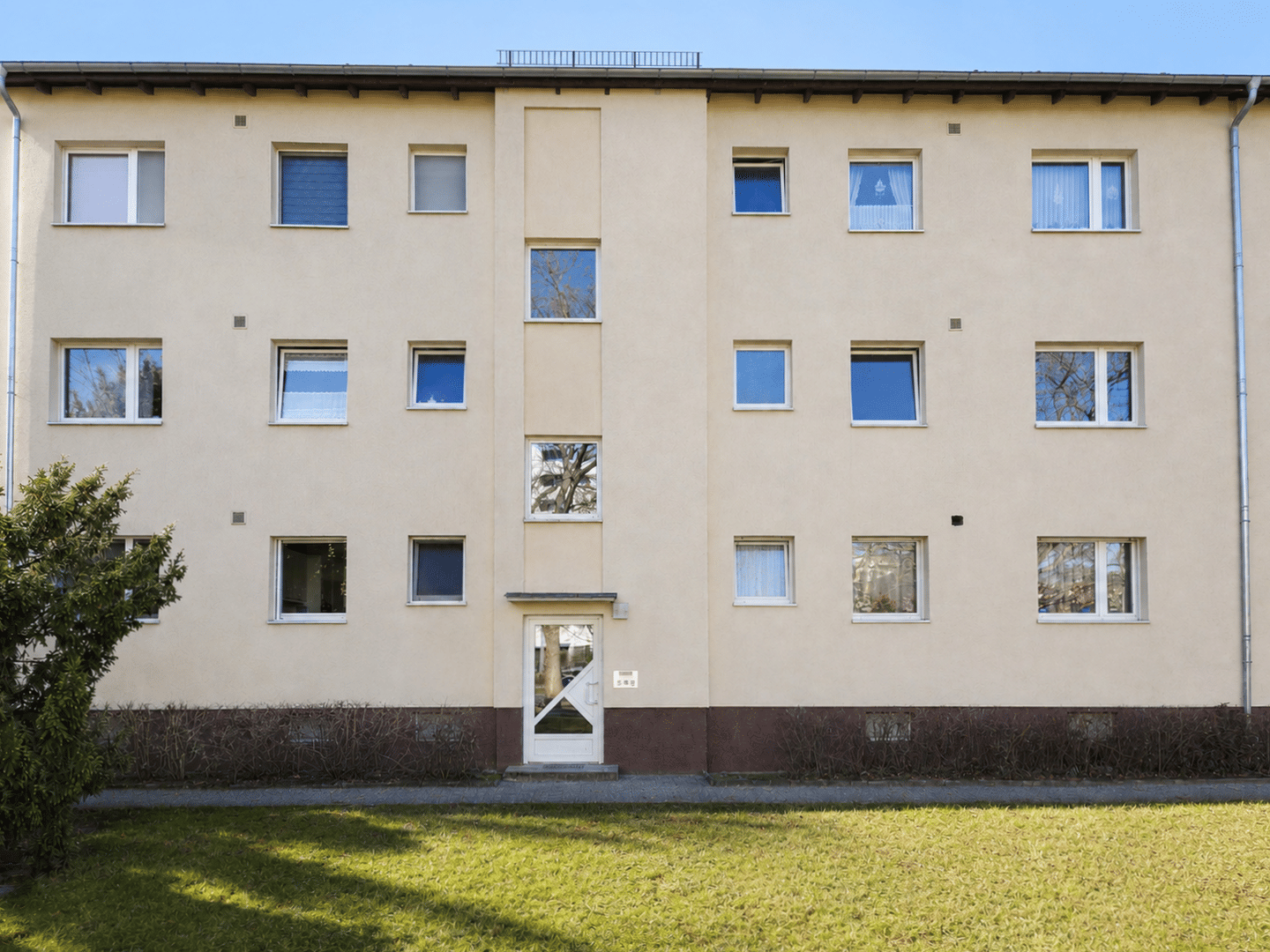 Vermietetes Anlageobjekt in Spandau: Kompaktes 1-Zimmer-Apartment mit Süd-Balkon & Stellplatz, 13593 Berlin (Spandau)