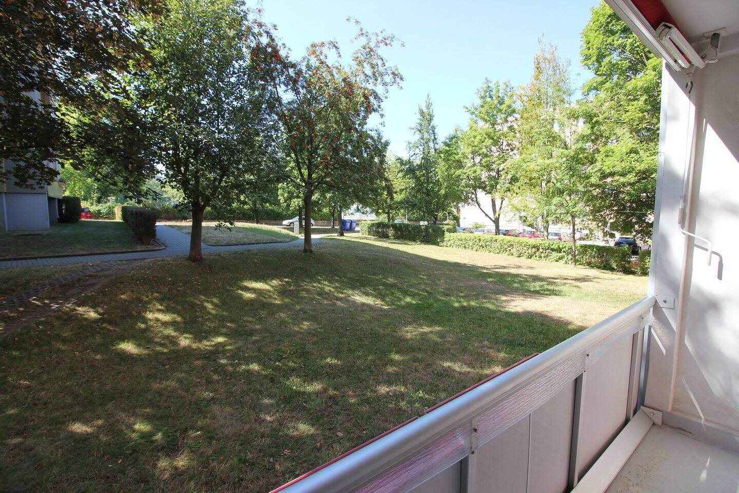 1-Raumwohnung mit Süd-Balkon, 9119 Chemnitz (Helbersdorf Kapellenberg Kappel Zentrum)