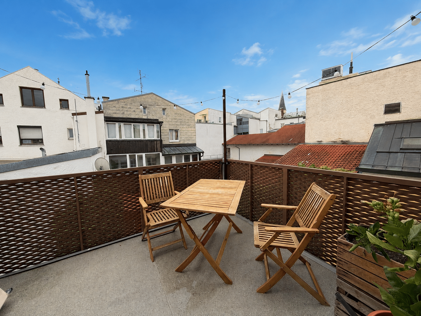 +++ Licht, Raum und Charakter – Stilvolle 3-Zimmer-Dachgeschosswohnung mit sonniger Terrasse +++, 84453 Mühldorf a. Inn