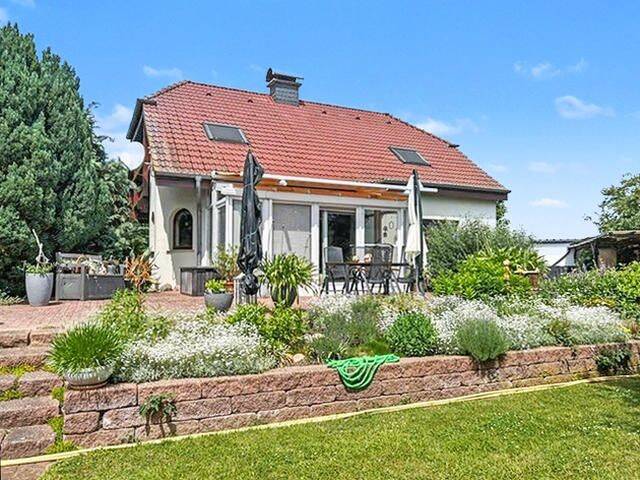Traumhaus mit Pool in ländlicher Idylle in Coswig – Düben, 6869 Coswig (Anhalt)
