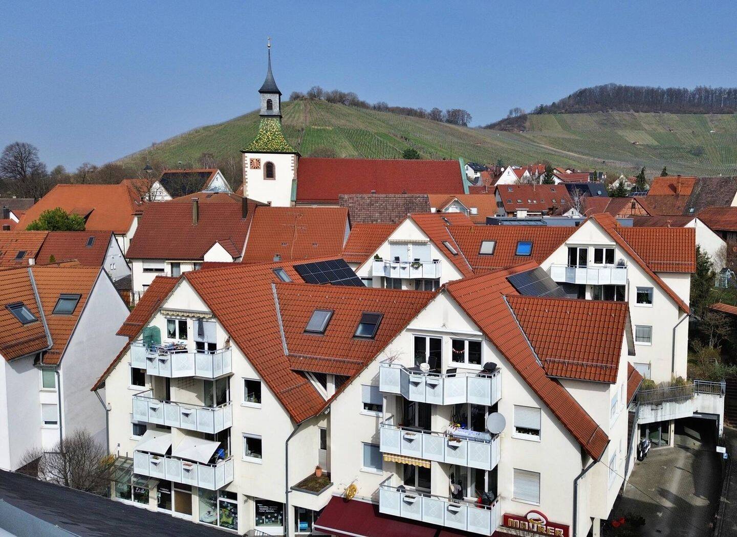 Sonnenverwöhntes Dachgeschoss mit Aussicht auf die Weinberge, 71404 Korb