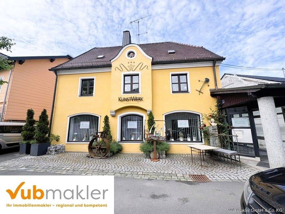 Vom Gewerbe zur Wohnimmobilie – Ihr neues Zuhause mit Potenzial in Ebnath, 95683 Ebnath