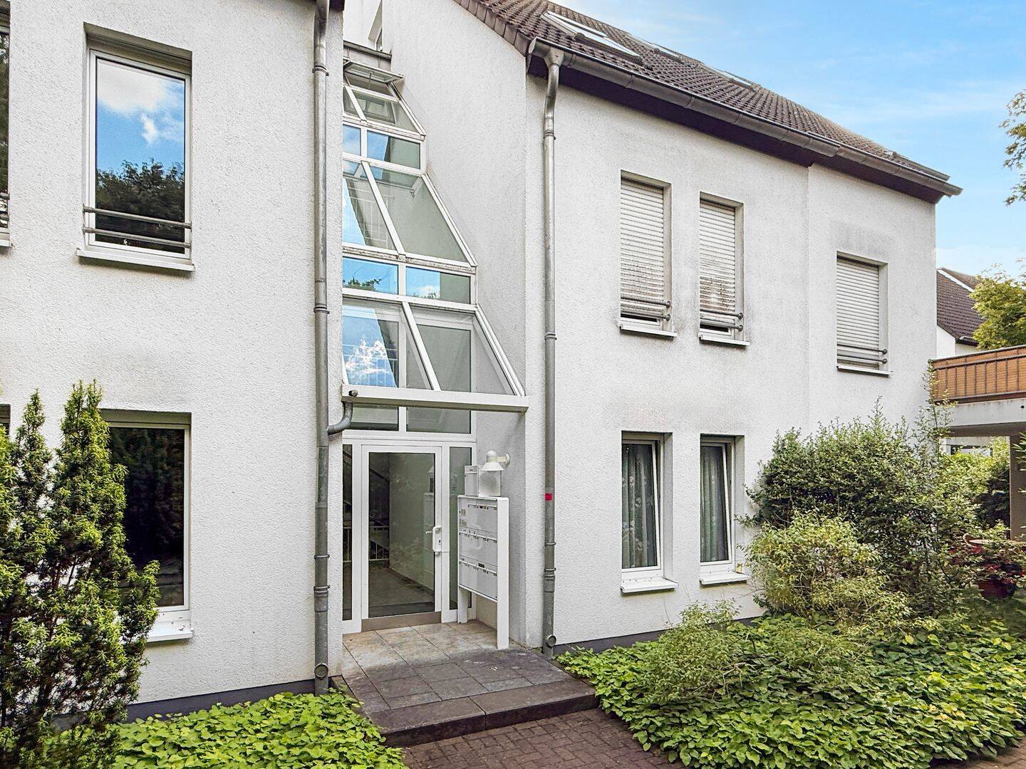 Idyllisch im Grünen – gepflegte Wohnung mit Terrasse in Köln-Marienburg, 50968 Köln (Rodenkirchen)