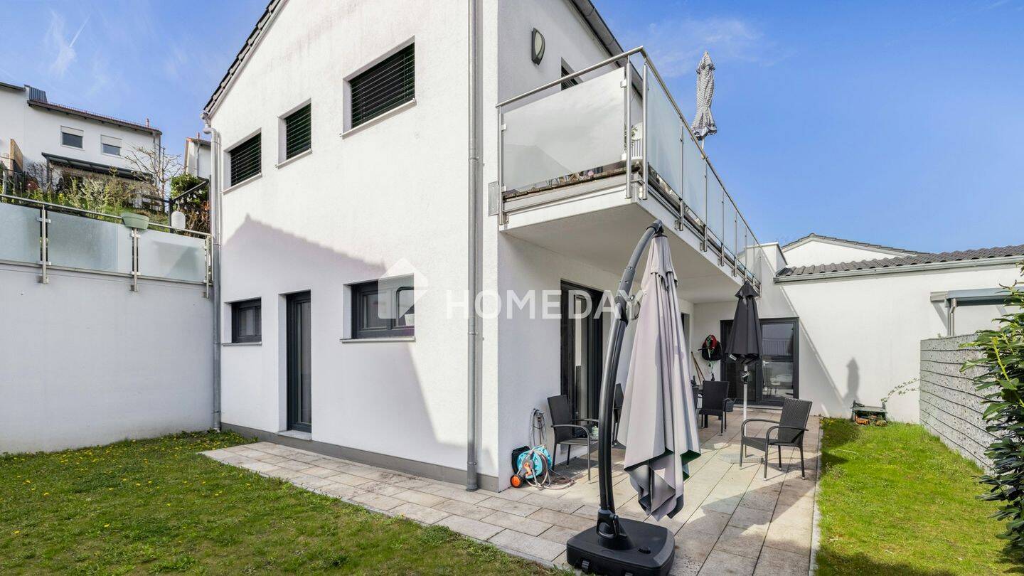 Sofort bezugsfrei: Moderne 3-Zi.-Wohnung mit großer Sonnenterrasse, Fußbodenheizung & Garage, 84028 Landshut (Altstadt Peter und Paul)