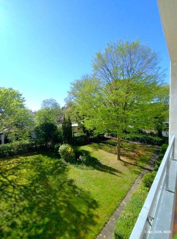 Bezugsfreie 6-Zimmer Wohnung mit Balkon und Gartenmitbenutzung, ruhige und grüne Wohnlage, kleine Eigentümergemeinschaft, 51149 Köln (Porz Eil Ensen Gremberghoven Westhoven)