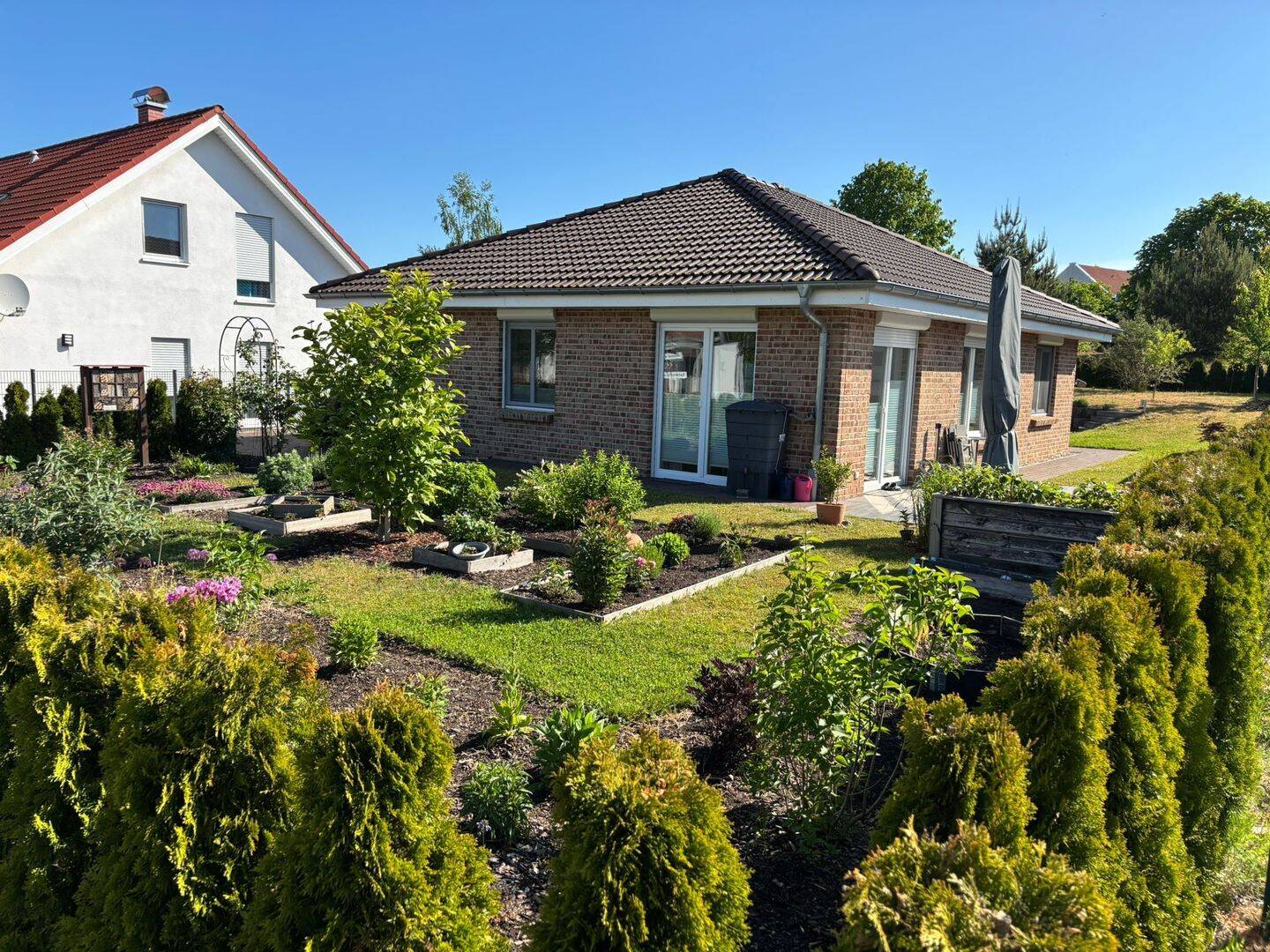 Moderner, barrierefreier Bungalow direkt am Lübecker Stadtrand (5km bis zur Innenstadtinsel) in Herrnburg mit höchstem Energiestandard A+, 23923 Lüdersdorf