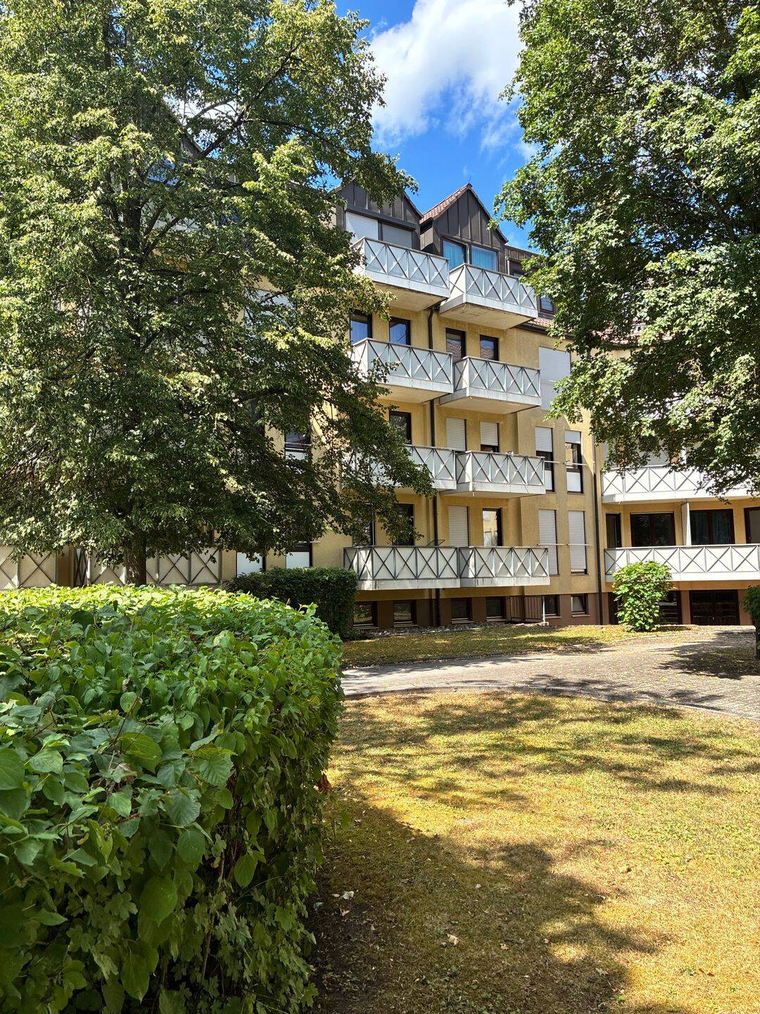 Top Lage zur Uni! Charmantes Apartment mit Balkon & eigenem Stellplatz, 95447 Bayreuth (Altstadt Birken Glocke Meyernberg Saas)