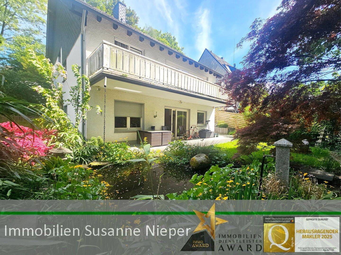 Besonderes Wohngefühl im Split-Level-Stil. Freistehendes Einfamilienhaus mit Einliegerwohnung in ruhiger Wohnlage, 42651 Solingen (Gräfrath Solingen-Mitte)