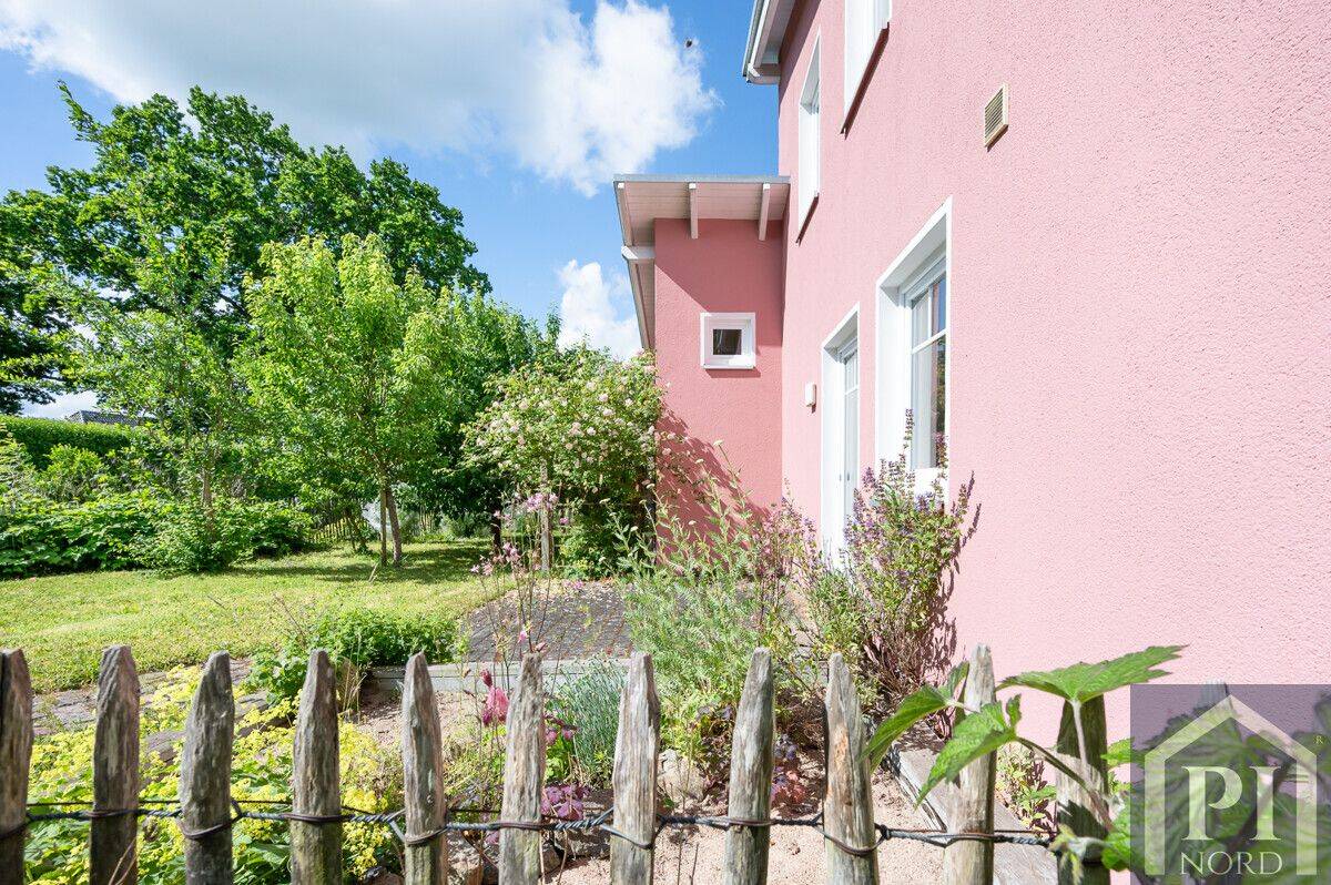 Top-Lage in Dänischenhagen – Architektenhaus mit freiem Feldblick!, 24229 Dänischenhagen