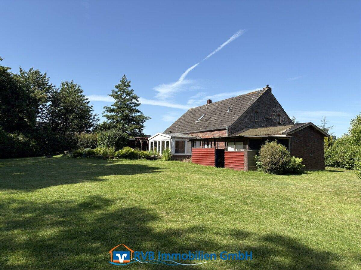 gepflegtes Einfamilienhaus mit traumhaften Gartengrundstück in küstennaher Dorflage, 26409 Friedeburg