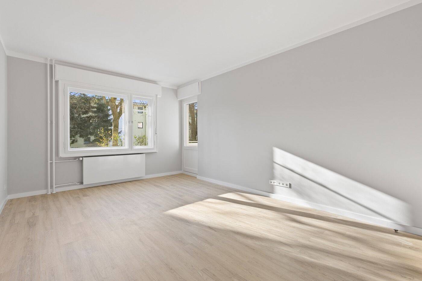 Sanierte 3-Zimmer-Wohnung mit Einbauküche und Balkon in Lankwitz, 12247 Berlin (Steglitz-Zehlendorf Lankwitz Steglitz)
