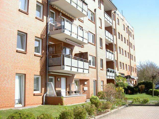 Echternach Immobilien … barrierefreie 3 Zi.-Wohnung für Senioren mit Aufzug, Balkon und Stellplatz in zentraler Wohnlage, 21509 Glinde