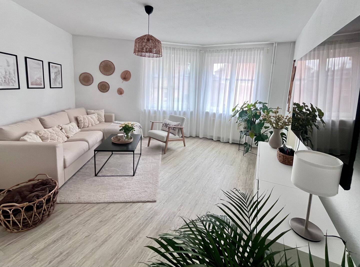 Helle 3-Raum-Wohnung in Kröllwitz Einbauküche inkl. Elektrogeräte, 6120 Halle (Saale) (Dölau Heide Nord Heide Süd Kröllwitz Lettin)