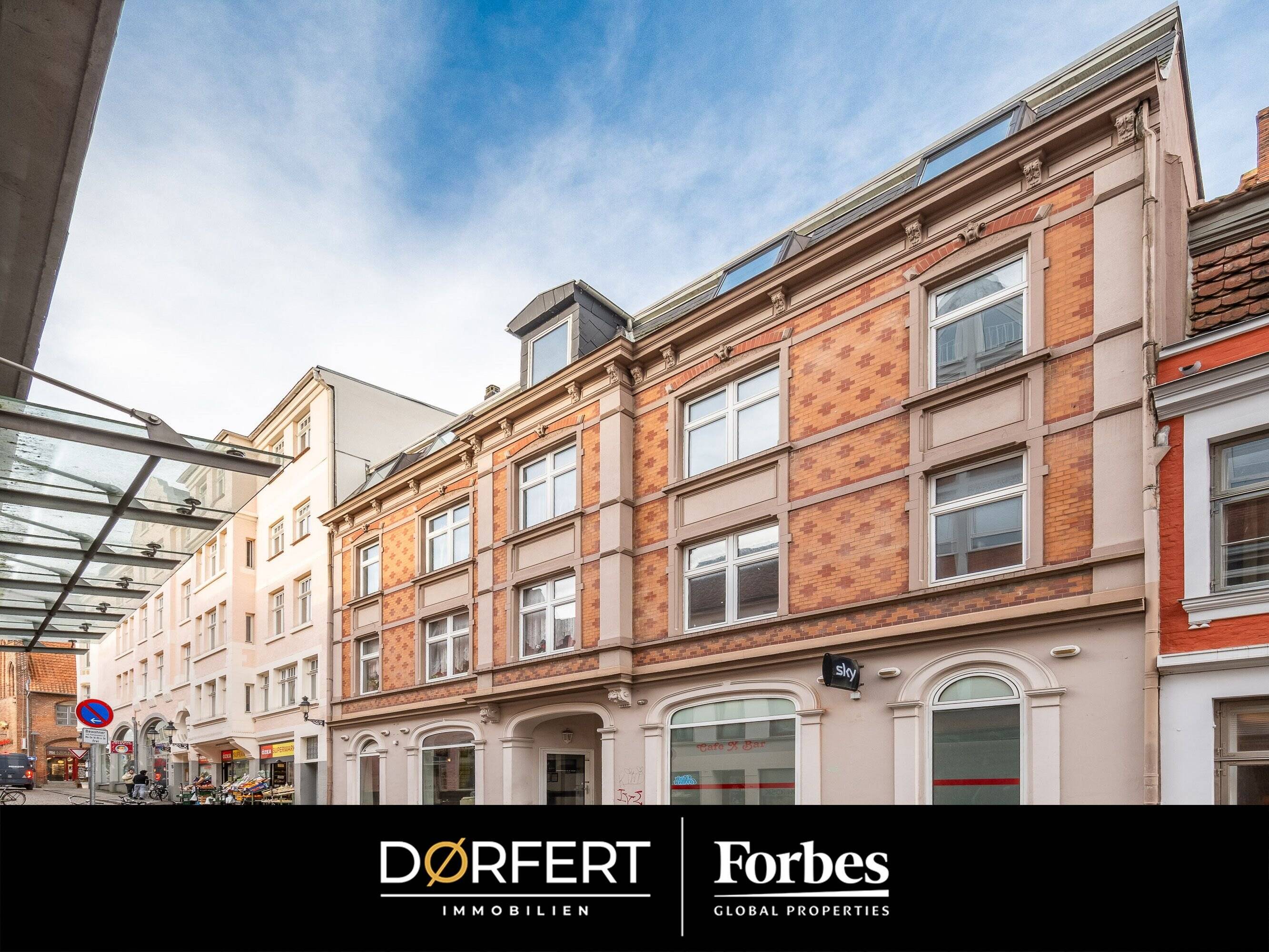 Lübeck I Aufgeteiltes Zinshaus mit Gewerbe und Wohneinheiten auf Altstadt-Insel mit Dachterrasse