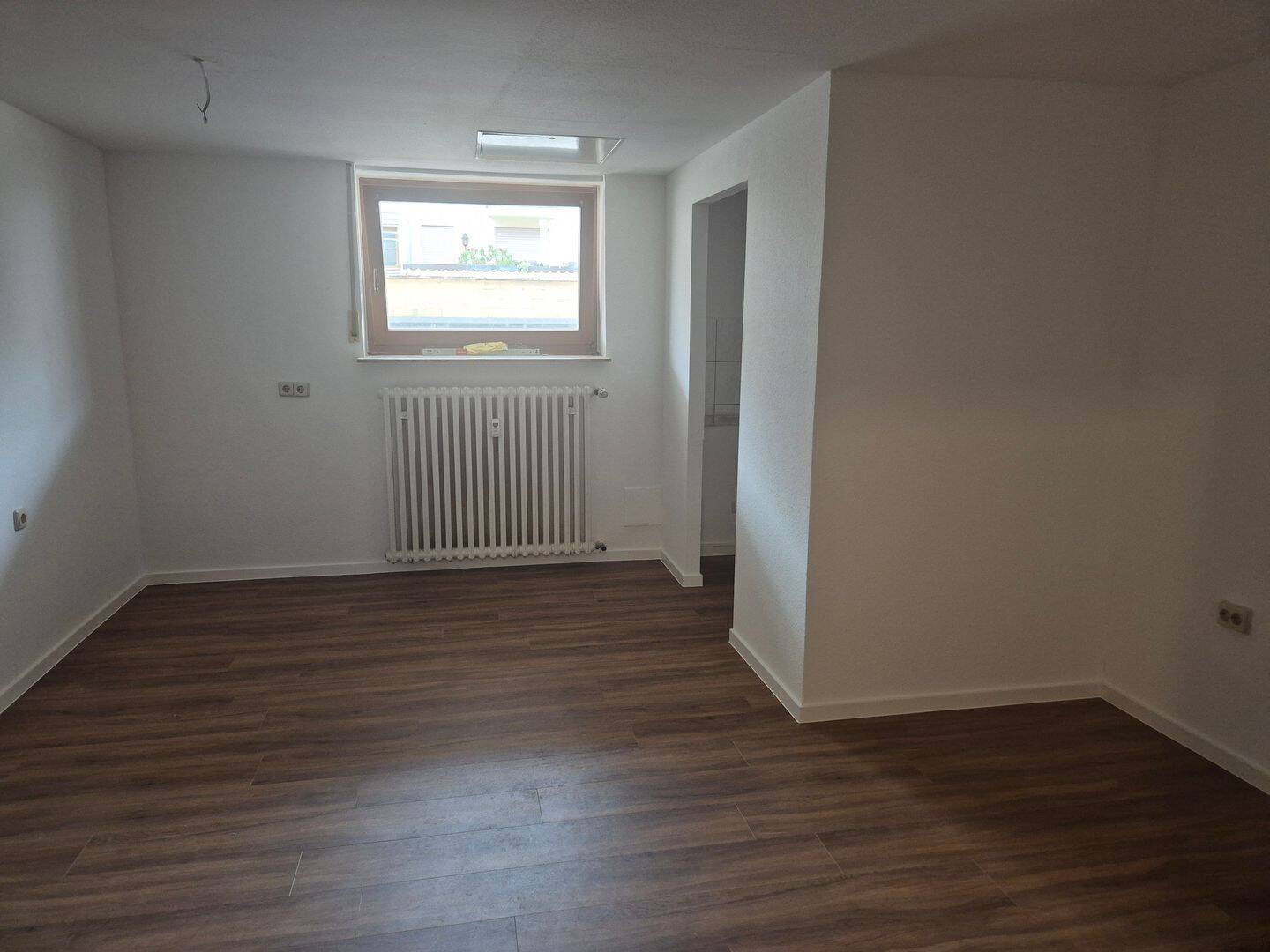 Kleine Wohnung im Untergeschoss zu vermieten, 97076 Würzburg (Grombühl Lengfeld)