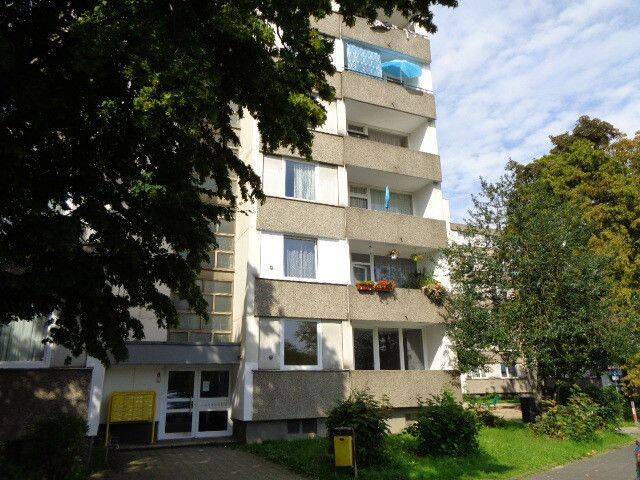 Wer will mich!? Günstig geschnittene 2-Zimmer-Wohnung (WBS), 50769 Köln (Chorweiler)