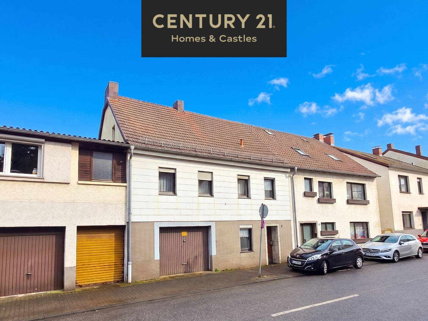 Attraktives Einfamilienhaus mit viel Potential, mit Garage und Garten in Saarbrücken-Bischmisheim, 66132 Saarbrücken