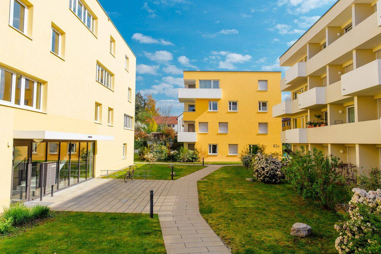 3-Zimmer-Wohnung mit Balkon und 2 Tiefgaragenstellplätzen in Konstanz Petershausen, 78467 Konstanz