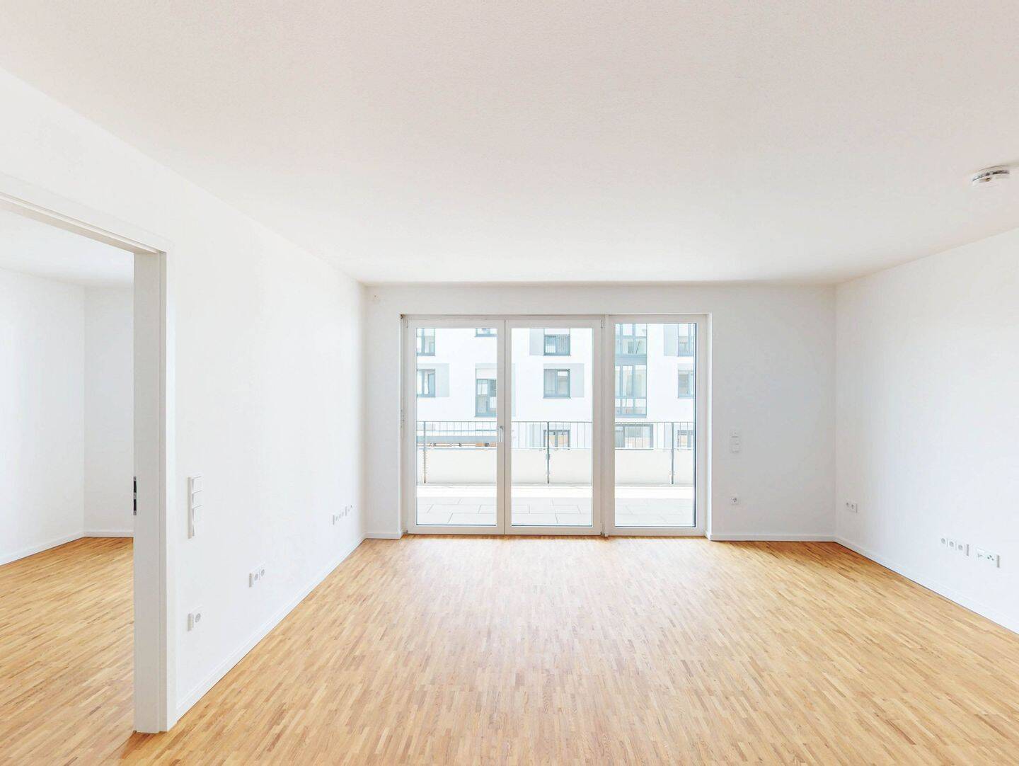 Attraktive 2-Zimmer-Wohnung in ruhiger Wohnlage mit EBK und Balkon, 79639 Grenzach-Wyhlen